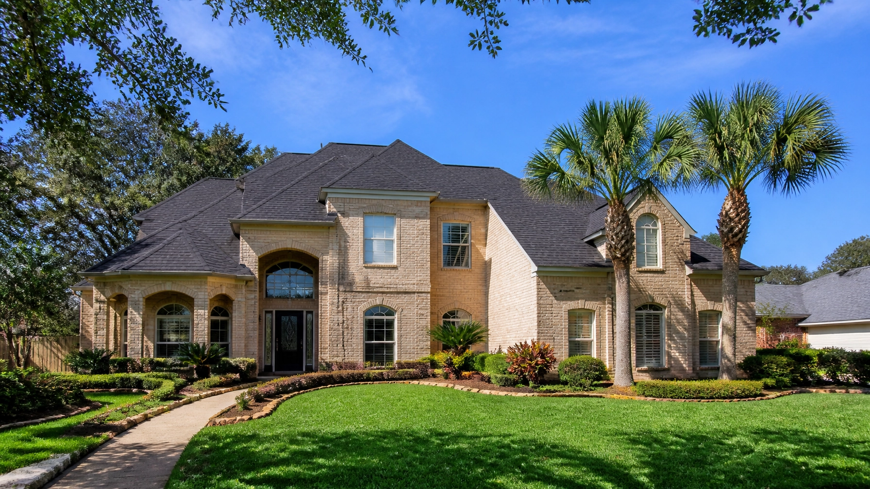 The Houston Homeowner’s Guide to Roof Replacement Cost in 2026