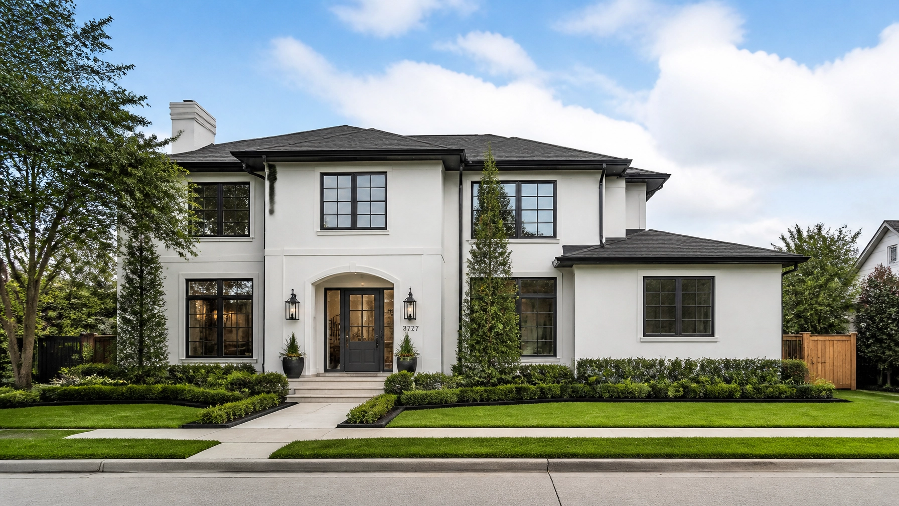 How to Avoid the Biggest Roofing Scams in Houston: Spotting Storm Chasers