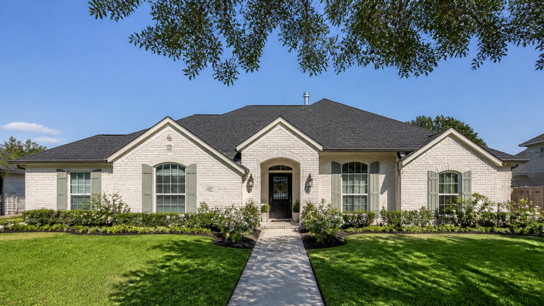 Average Cost of a New Roof in Houston: Explained in Under 3 Minutes