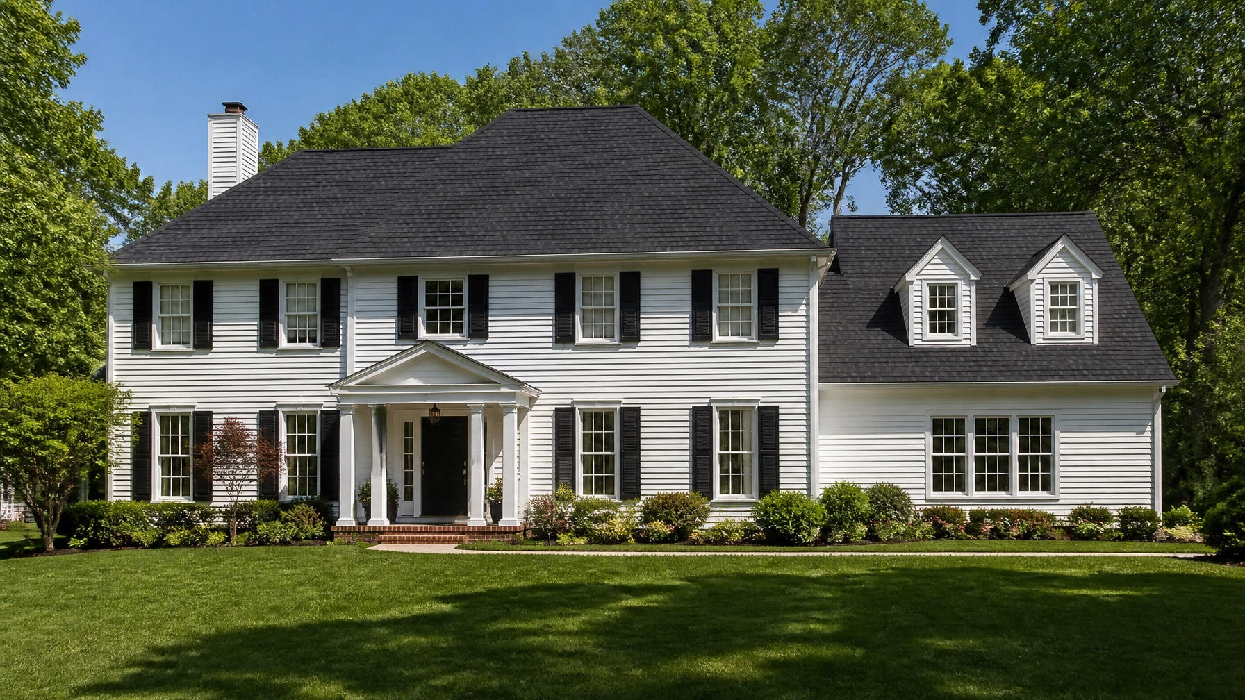 Architectural Shingles vs. Class 4 Impact-Resistant Shingles: The 2026 Knoxville TN Material Showdown