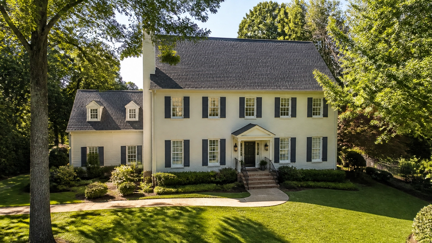 7 Mistakes Charlotte Homeowners Make Vetting Roofers (and How to Spot Storm Chasers)