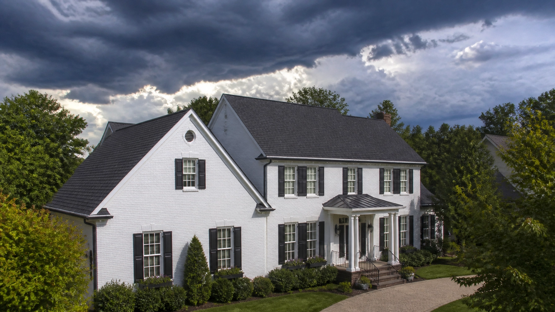 Daily Weather Blitz – Slot 5: Lexington, KY : August 22, 2026: Saturday Storms, a September Cool-Down & What Bluegrass Weather Means for Your Roof’s Durability