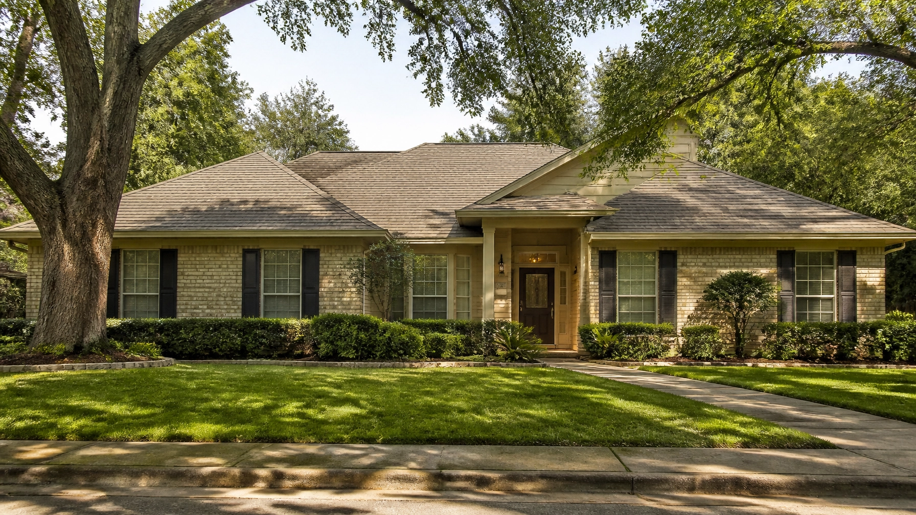 2026 Roof Replacement Cost in Houston, TX: Projected Prices & Smart Planning Tips for Bayou City Homeowners