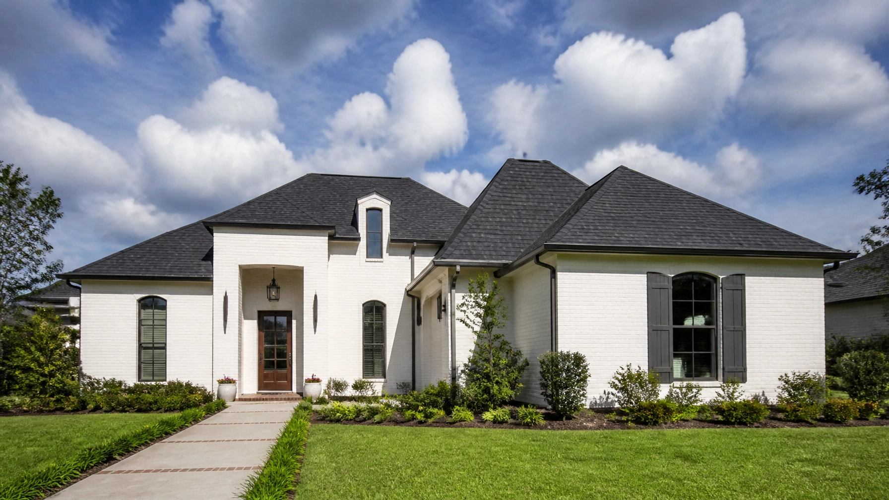 Daily Weather Blitz – Slot 3: Baton Rouge, LA : August 5, 2026: Sticky Humidity, Afternoon Storms & Roof Durability Tips for Red Stick Homes