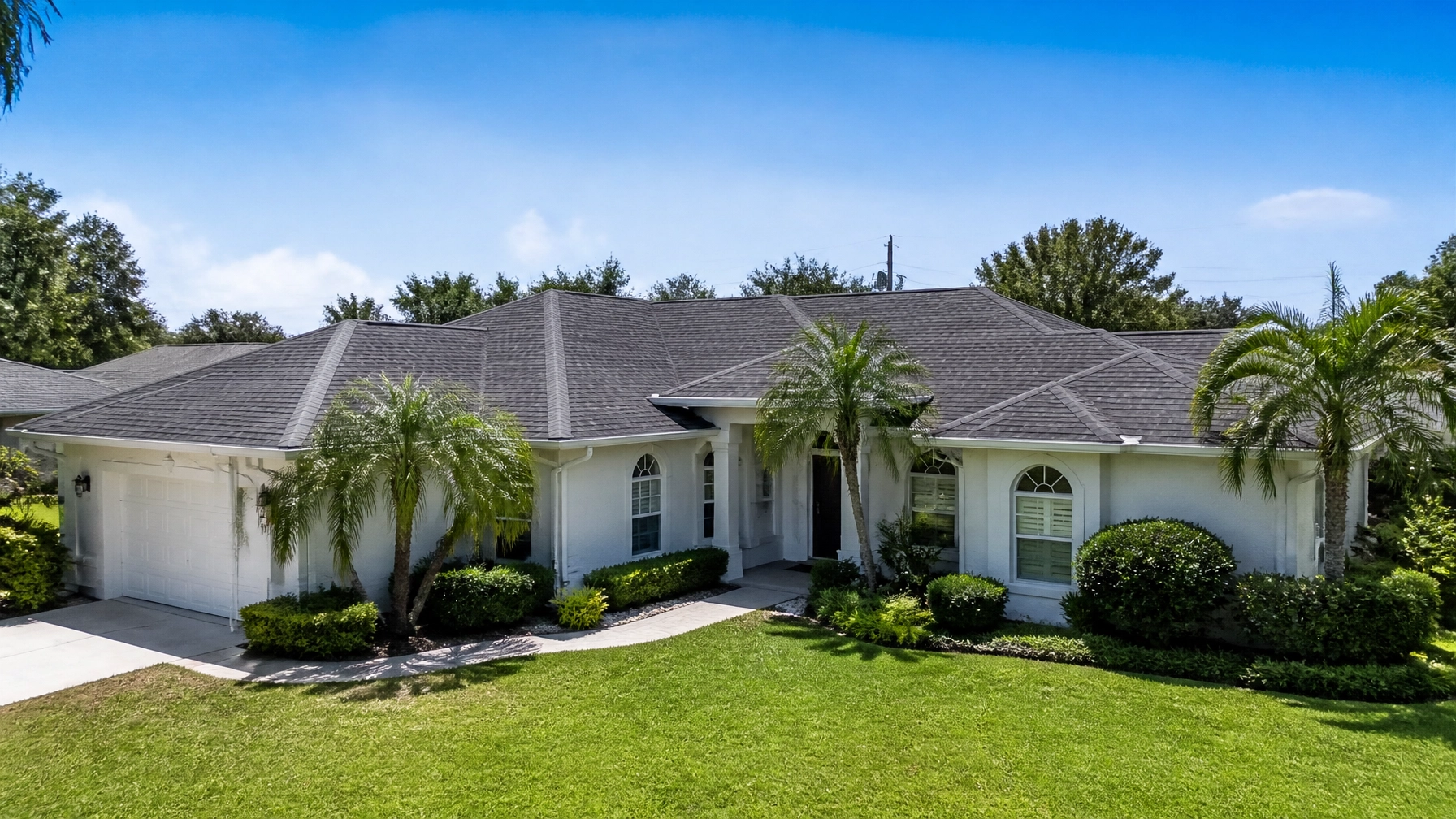 Daily Weather Blitz: Tampa’s Heat Wave, Rising Storm Risks, and 2026 Roof Durability